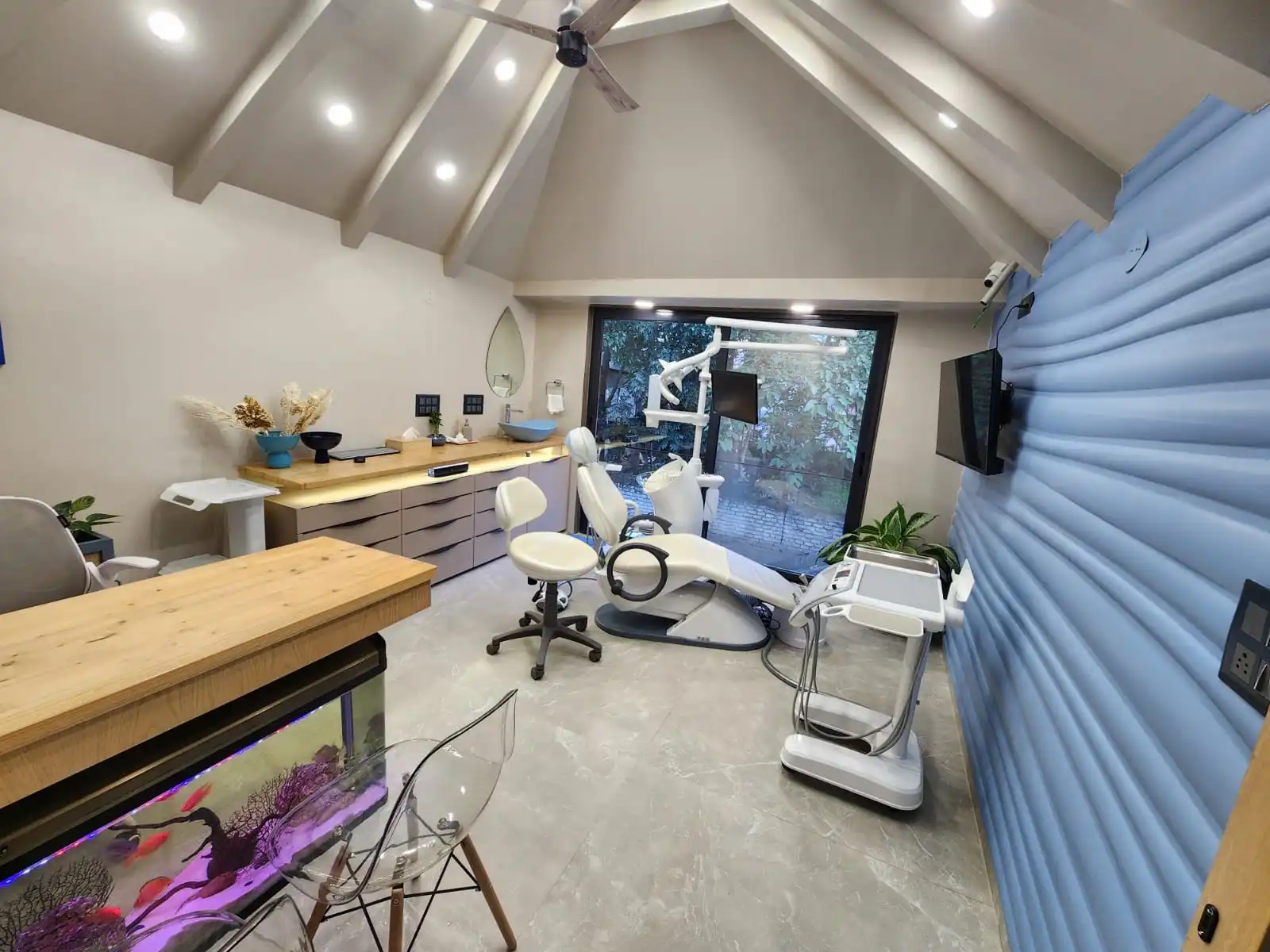 Dental Implant Surgery room